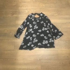 Flowy Grey and White Floral Top
